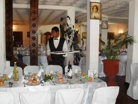 Les Hautes Terres Hotel Antananarivo Restoran foto